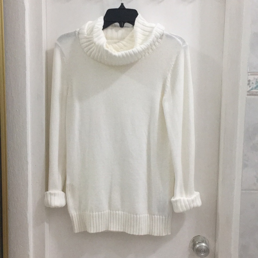 Nautica White Turtle Neck Sweater